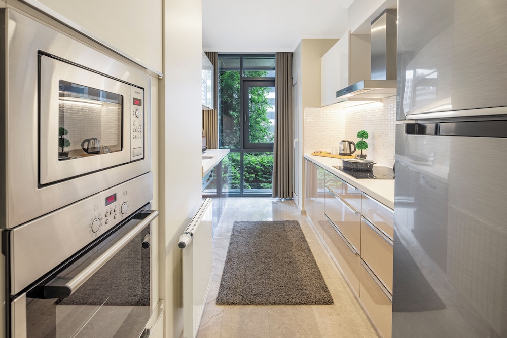 Deluxe Apartment, 3 Bedrooms, Balcony photo 2