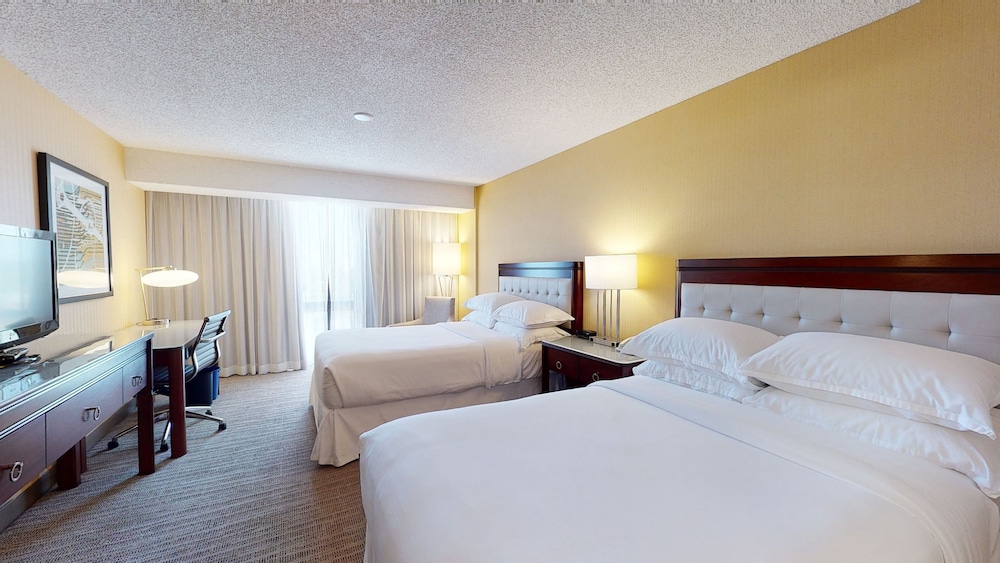 Room, 2 Double Beds (Hearing Accessible) photo 2