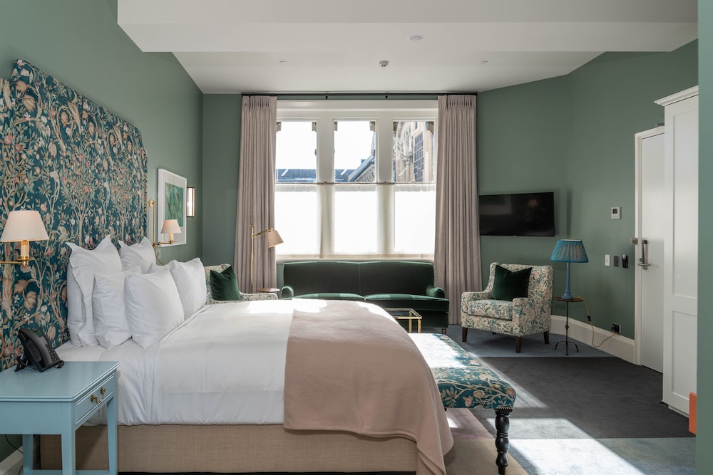 Prestige Room - Photo 1