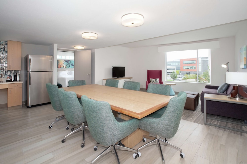 Suite, 1 Bedroom, Accessible photo 3