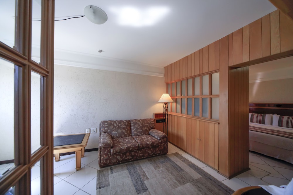 Royal Suite photo 2
