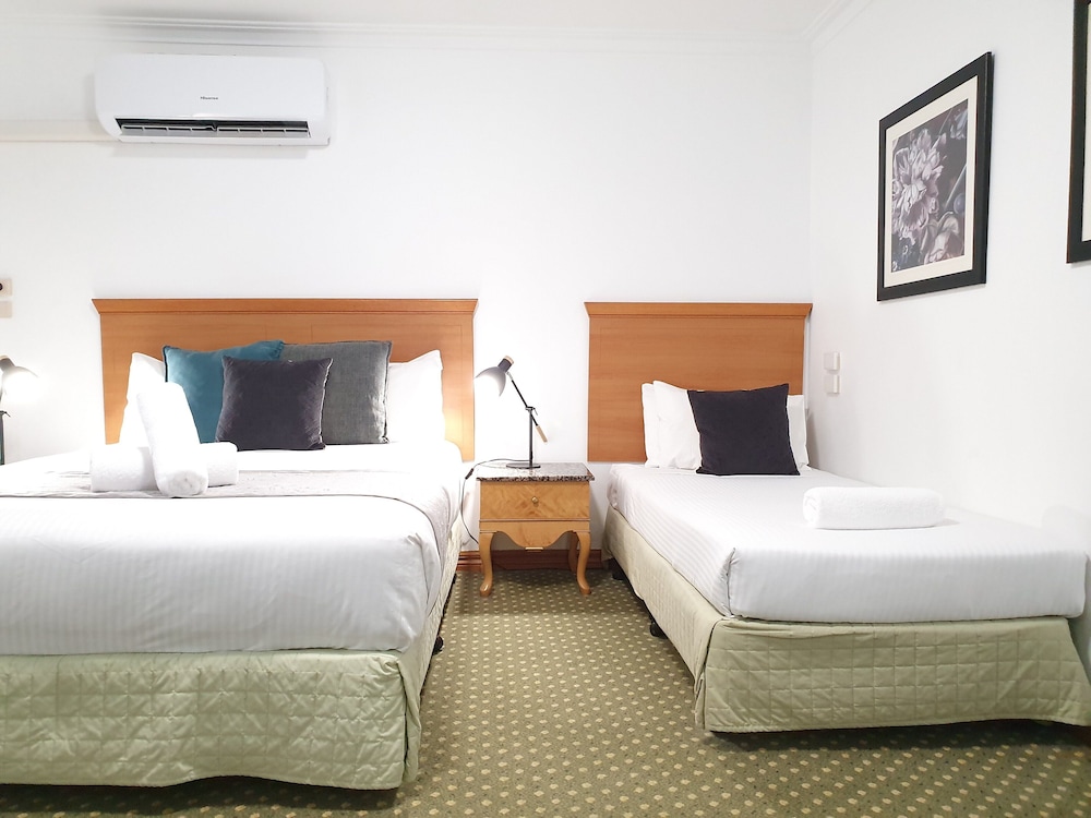 Standard Twin Room photo 1