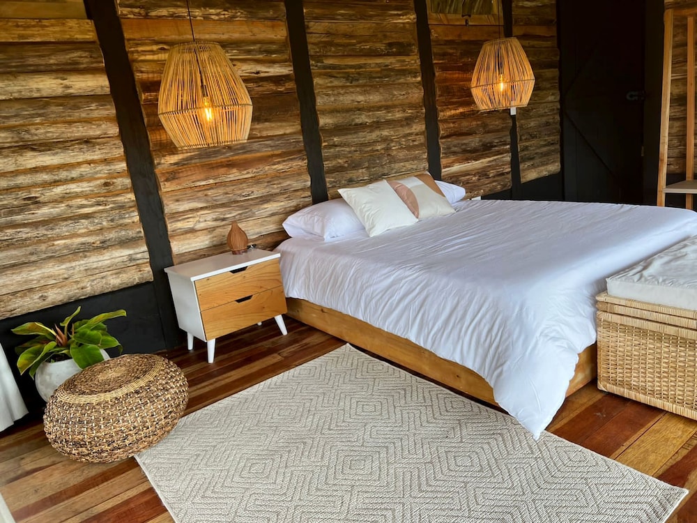 Standard Cabin, 1 Queen Bed, Mountain View, Mountainside photo 1