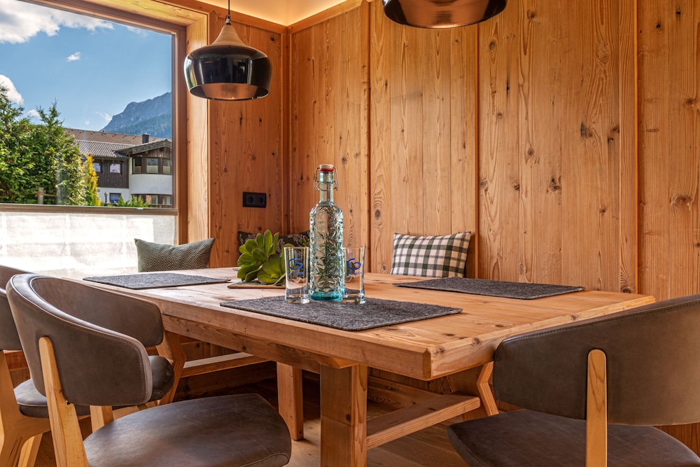 Deluxe Chalet, 2 Bedrooms, Allergy Friendly, Garden Area (Incl. Cleaning Fee 110 Eur) photo 2