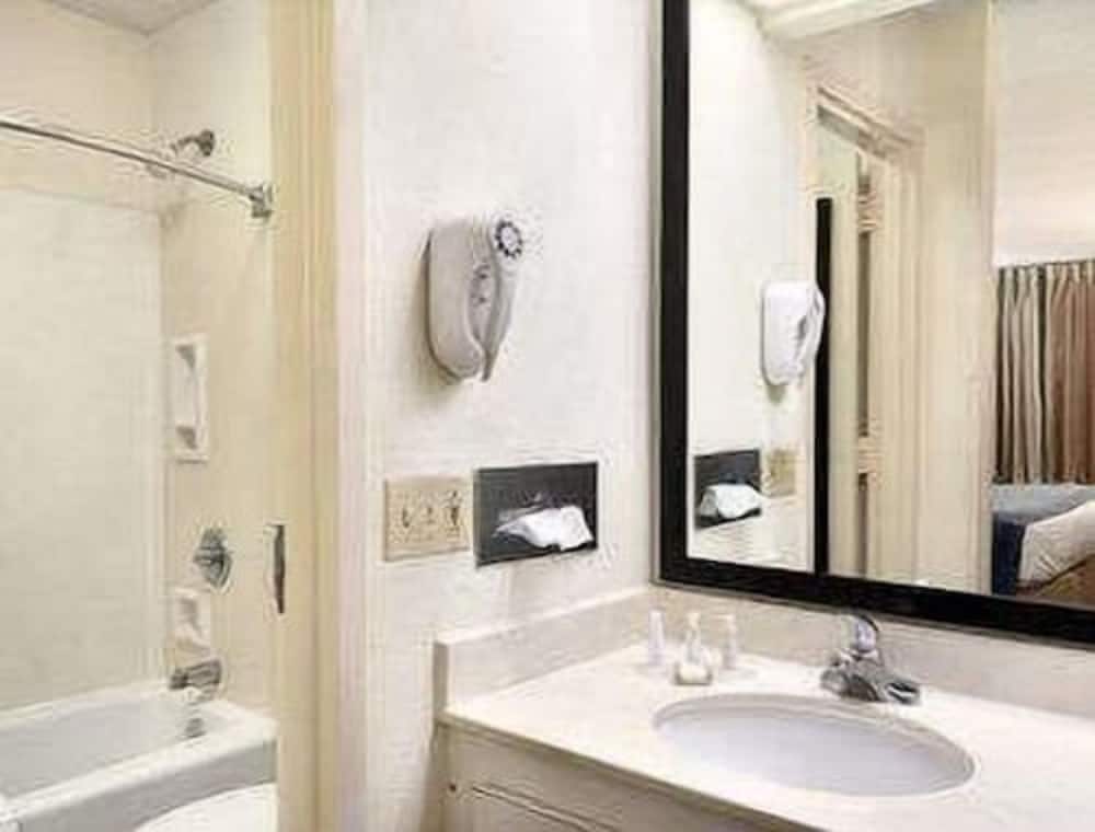 Room, 1 Double Bed, Non Smoking photo 2