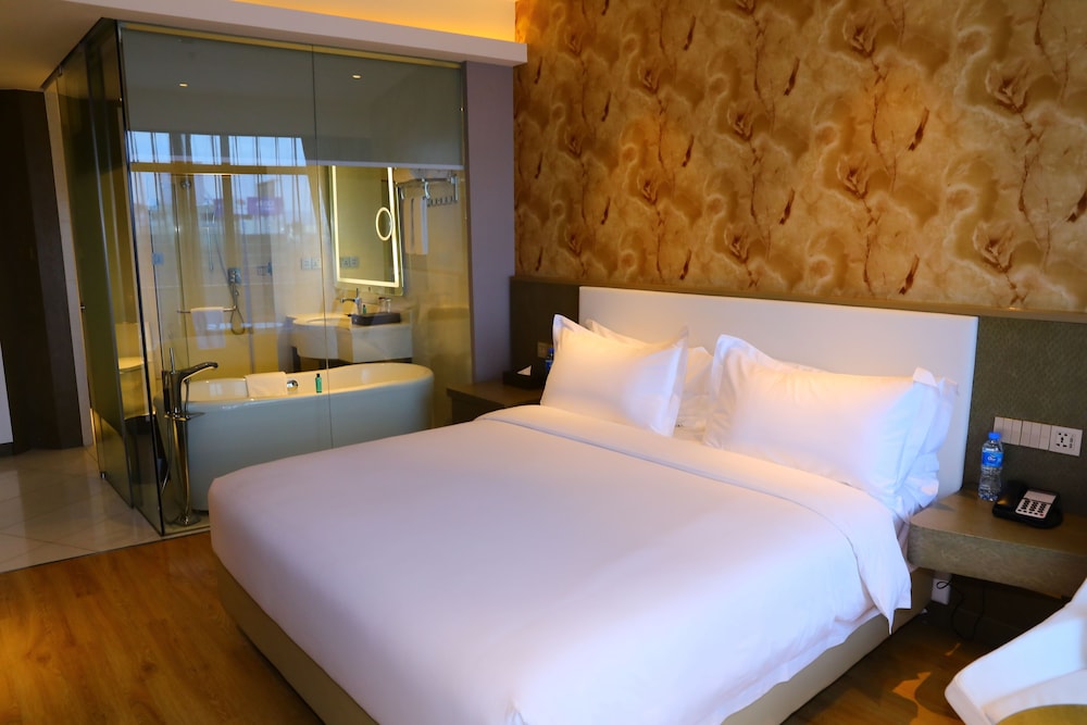 Suite (Mini) - Photo 6