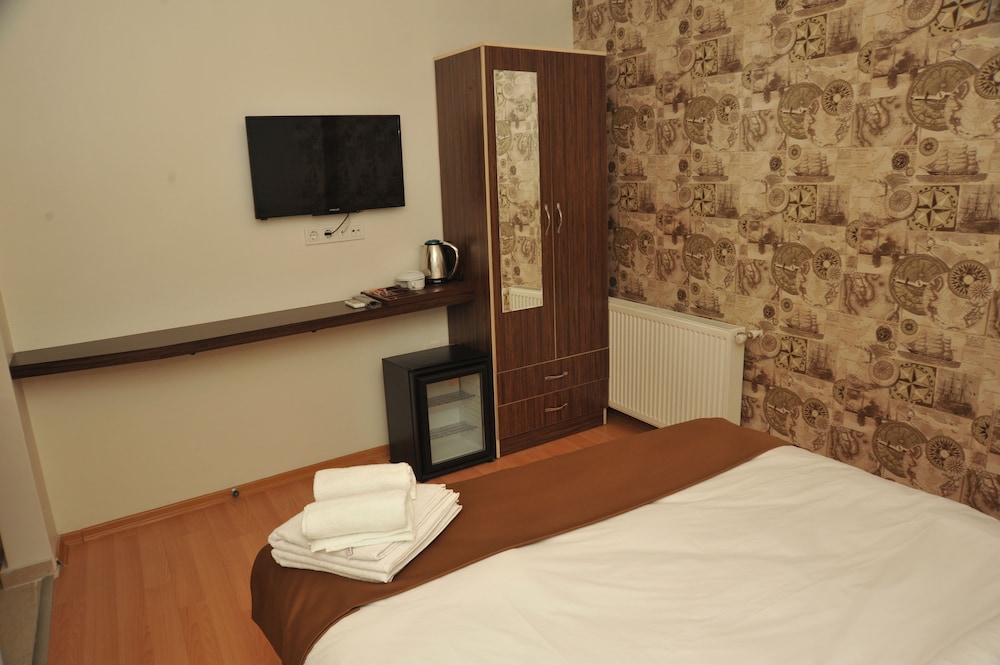 Standard Single Room, 1 Double Bed, Non Smoking photo 2