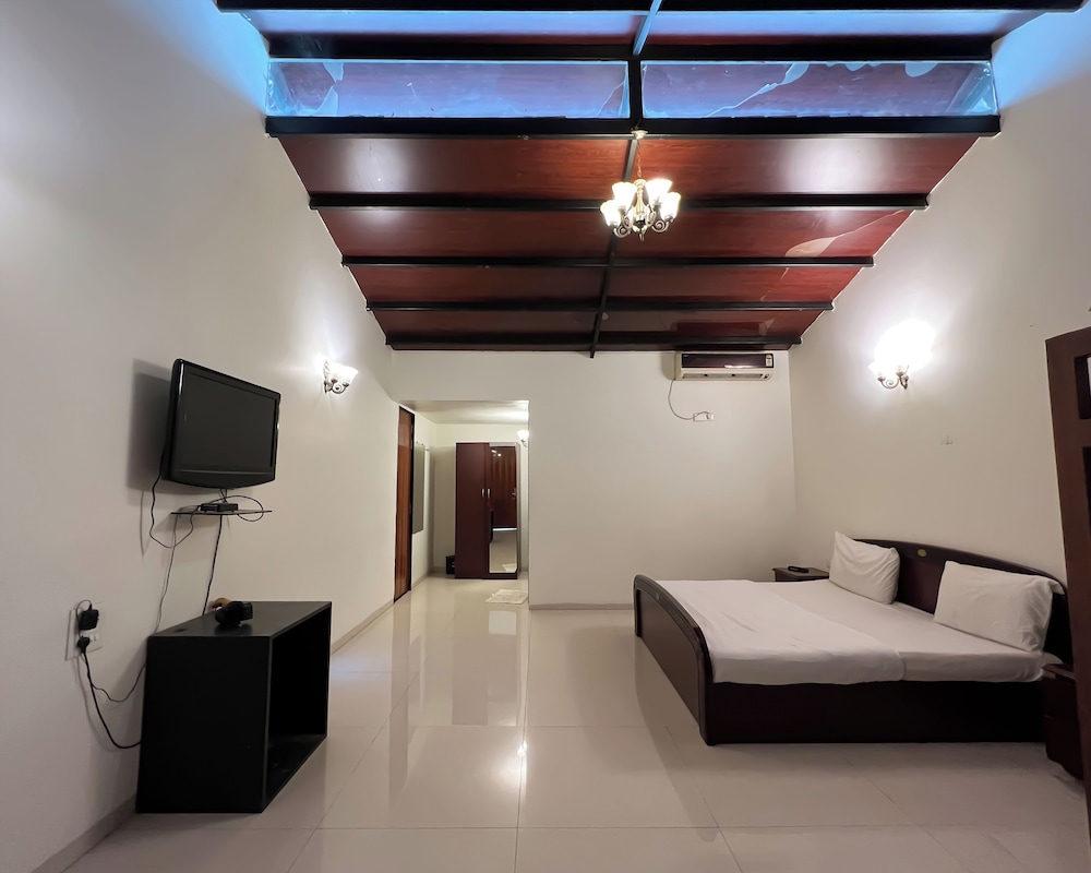 Grand Family room - Photo 3