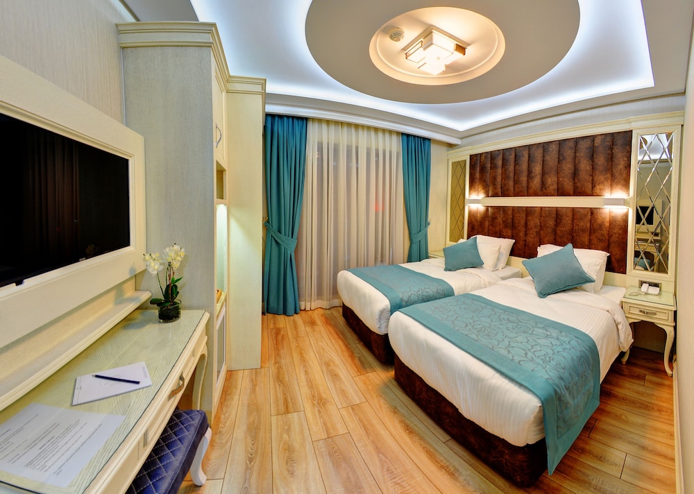 Superior Double or Twin Room photo 1
