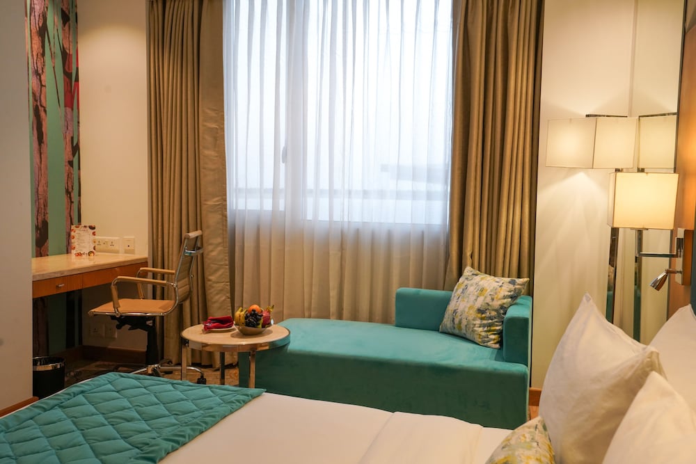 Superior Room, 1 King Bed, Non Smoking - Photo 1