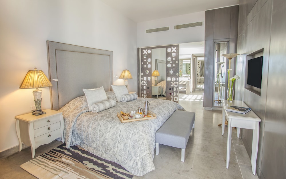 Legend Suite, 1 st floor