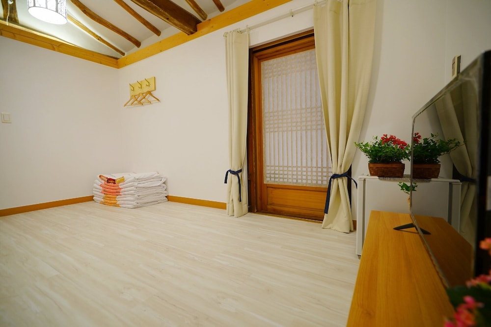 Traditional Room (Moon) photo 3