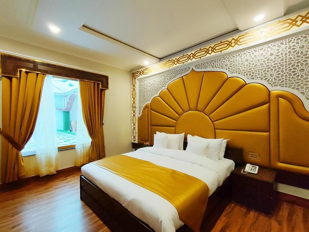 Deluxe Double or Twin Room
