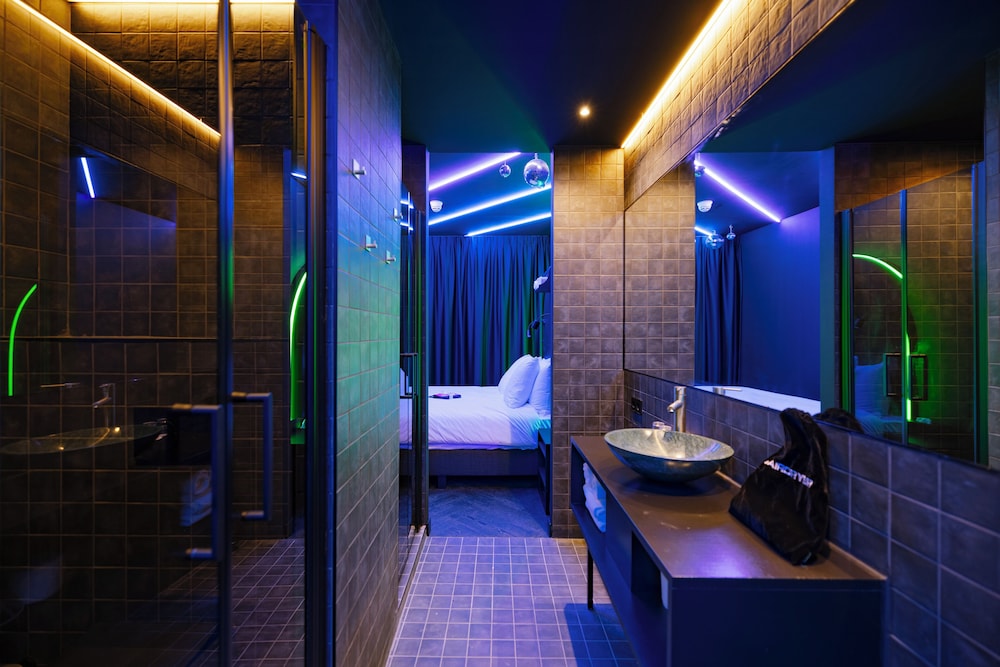 Club Suite, Canal View photo 3
