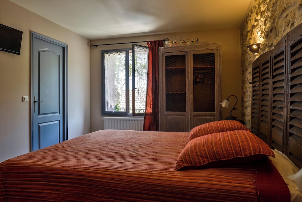 Double Room - Photo 4