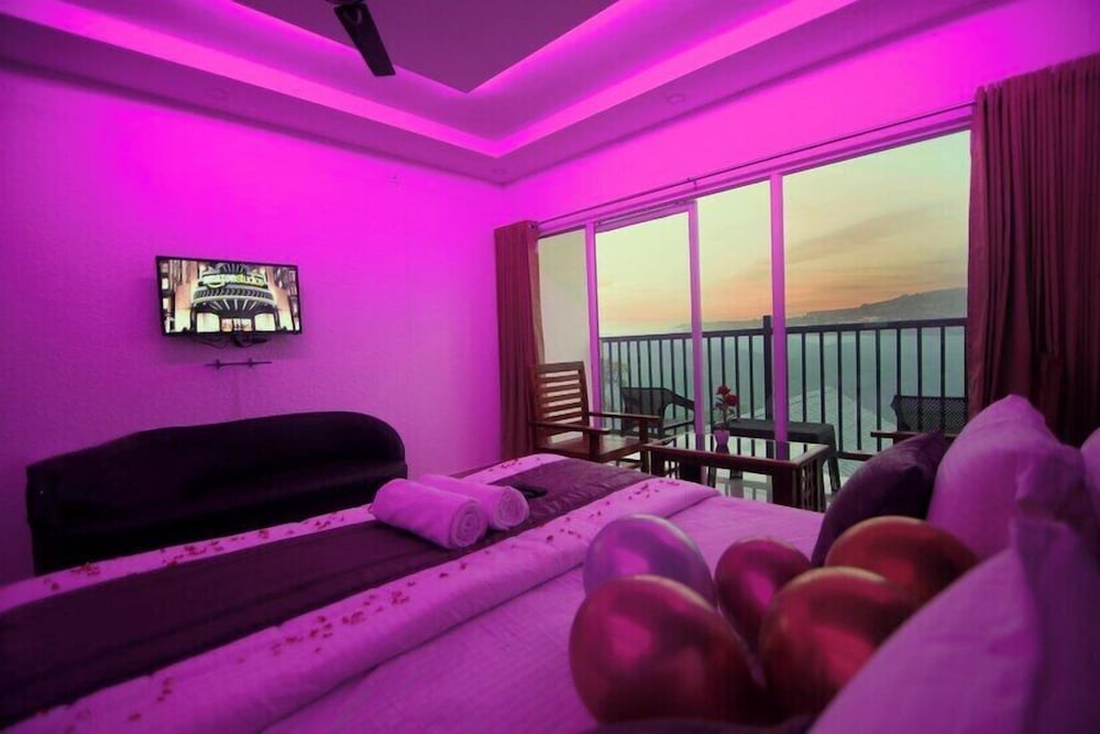 Deluxe Double Room, Balcony, Mountain View