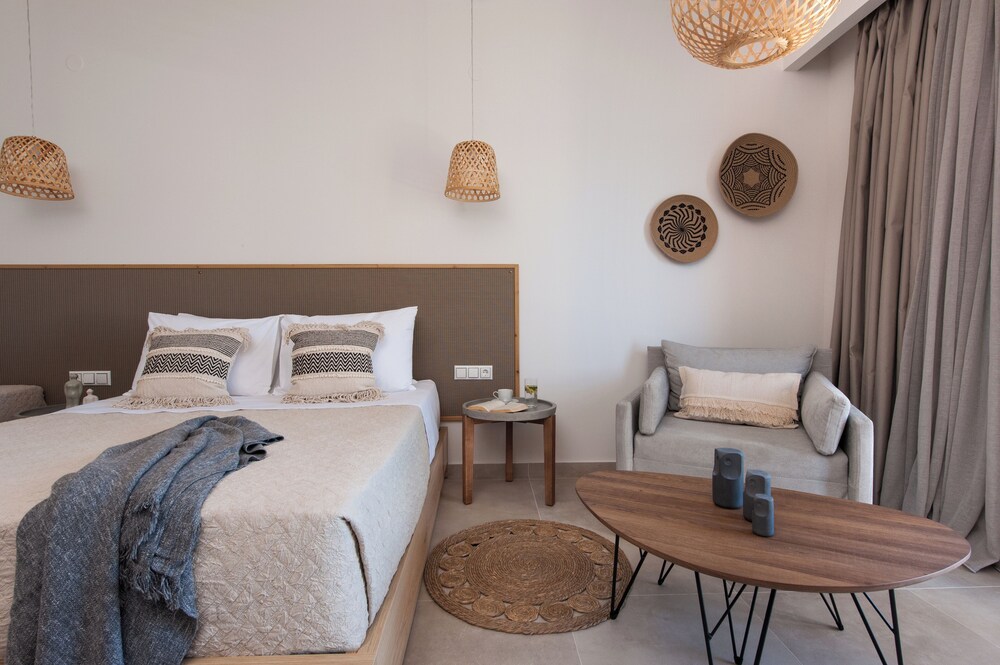 Deluxe Triple Room photo 2