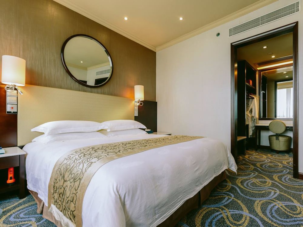 Superior deluxe King size bed room - Photo 6