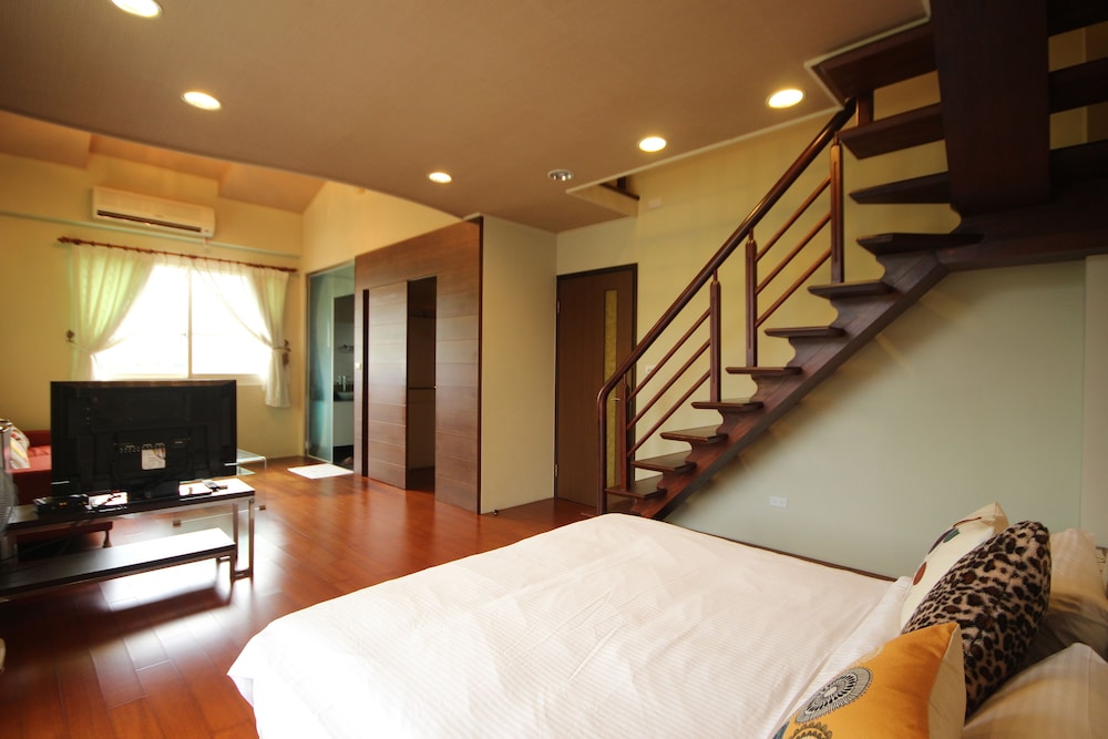 Superior Quadruple Room, Courtyard View (A) photo 1