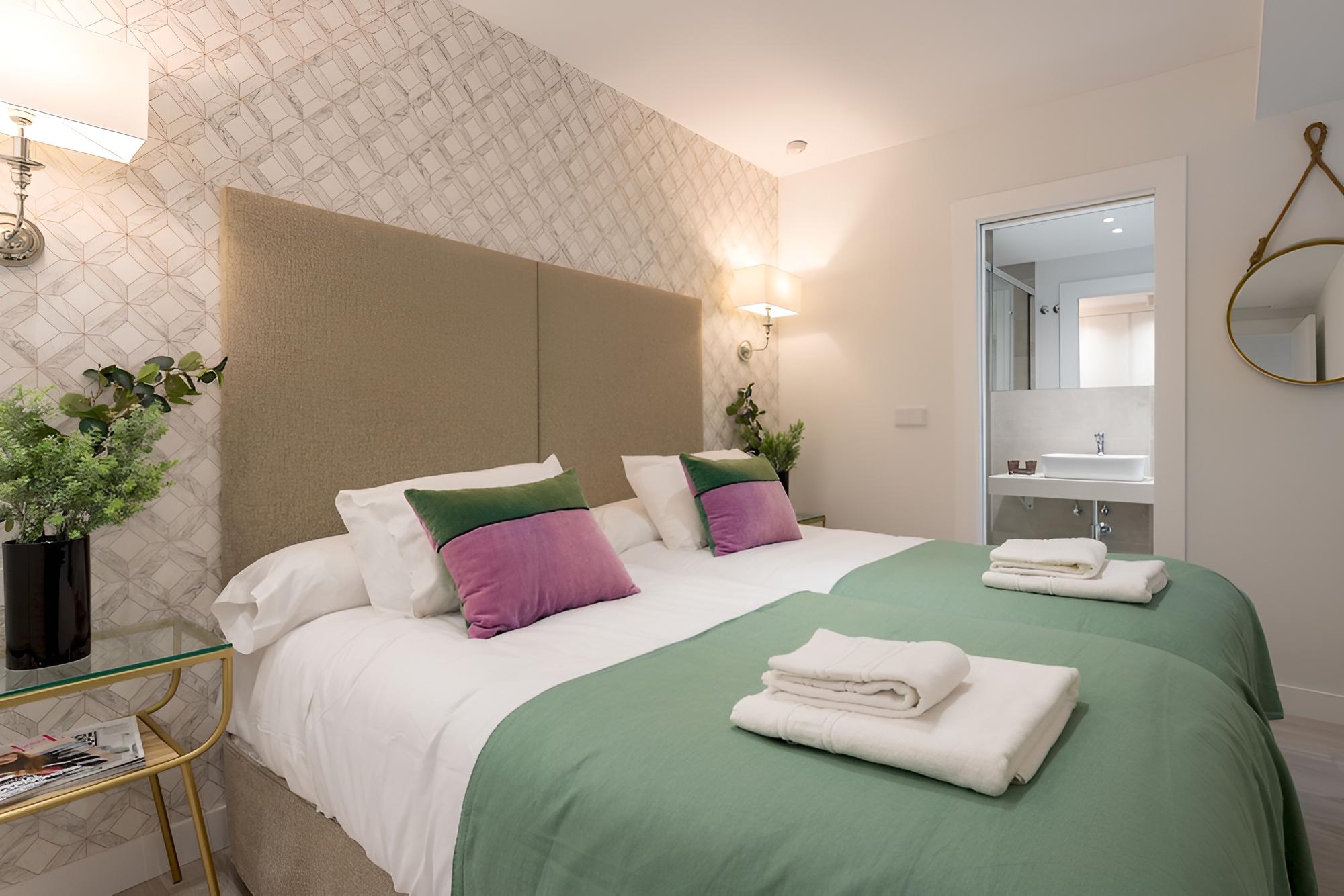 Apartment (3 Bedrooms)