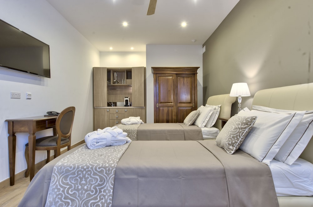 Comfort Double or Twin Room photo 2