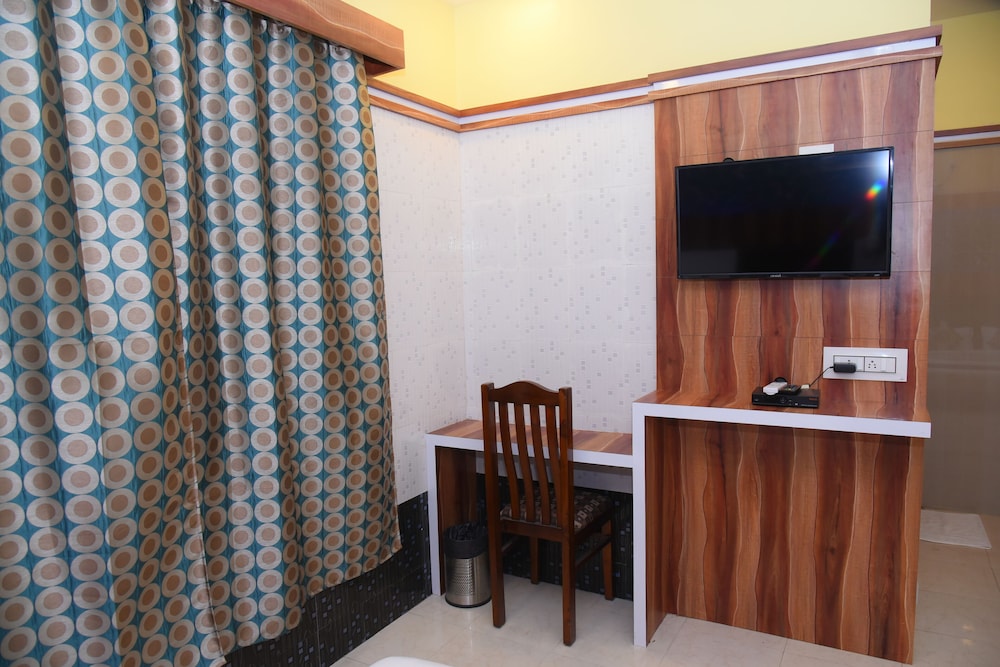 Deluxe Room - Photo 1