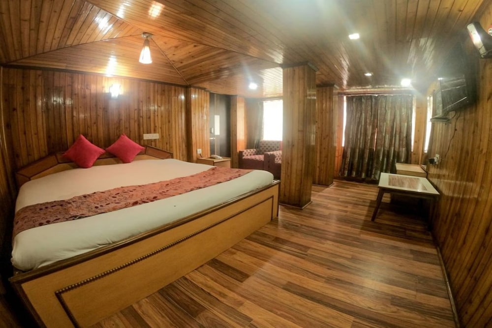 Premium Double Room - Photo 6