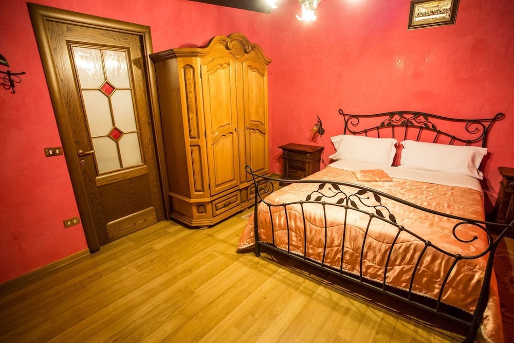 Quadruple Room, Kitchenette photo 2