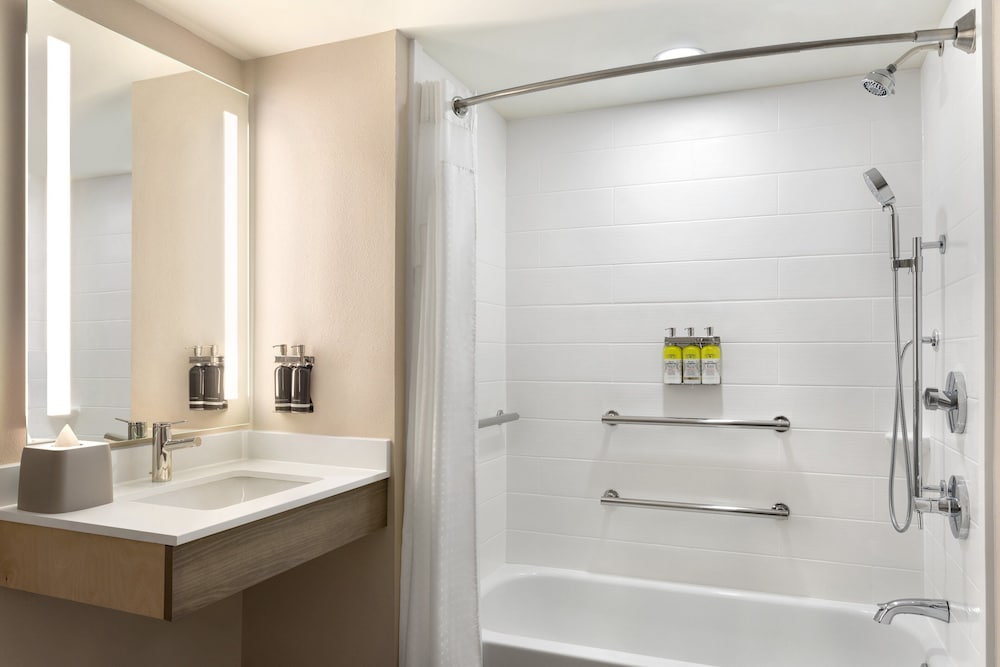 Suite, 1 King Bed with Sofa bed, Accessible (Accessible Tub) - Photo 4