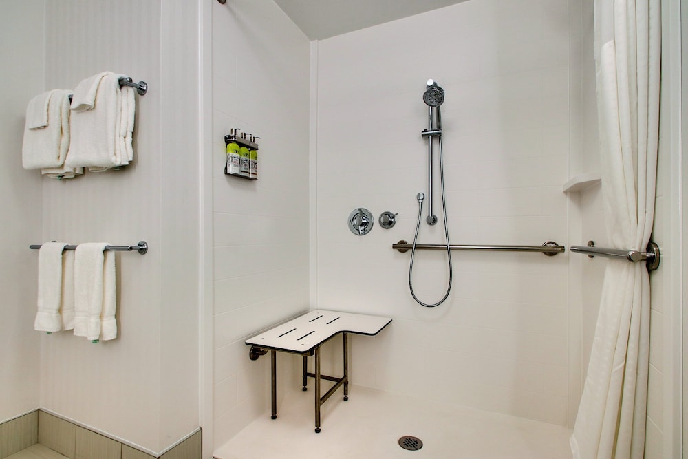 Holiday Inn Express & Suites Findlay North by IHG, 写真 2