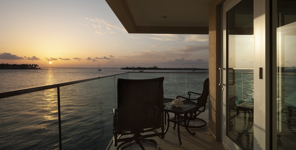 Suite (Dockside) - Photo 5