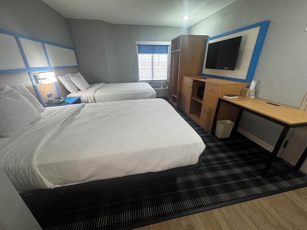 Basic Double Room, 2 Bedrooms - Photo 5