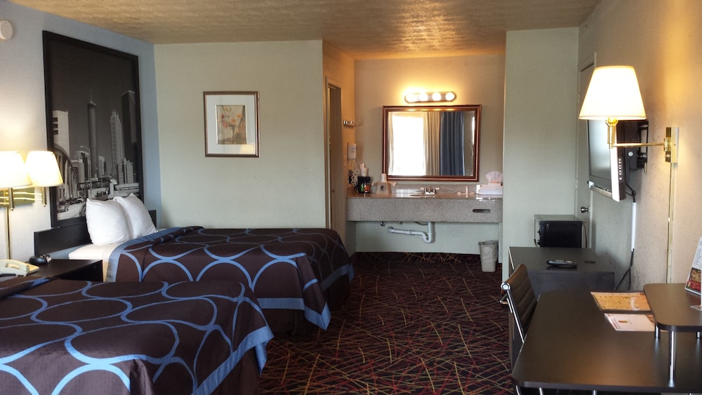 Room, 2 Double Beds, Smoking - Photo 2
