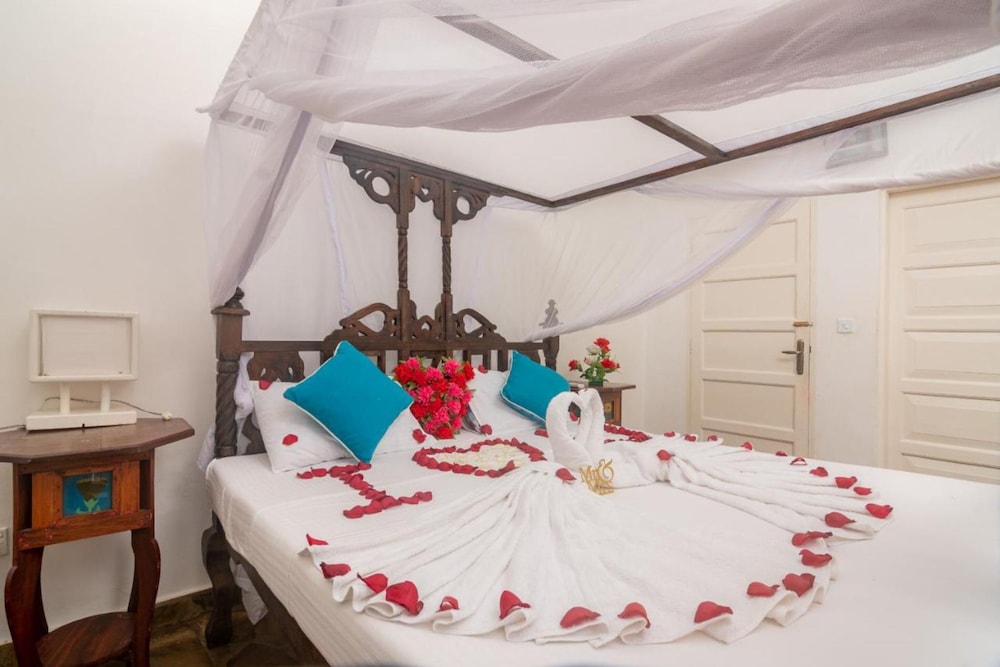 Luxury Villa, 6 Bedrooms photo 3