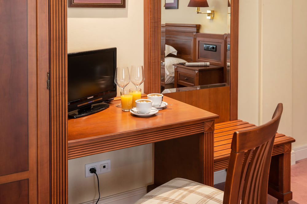 Double Room - Photo 8
