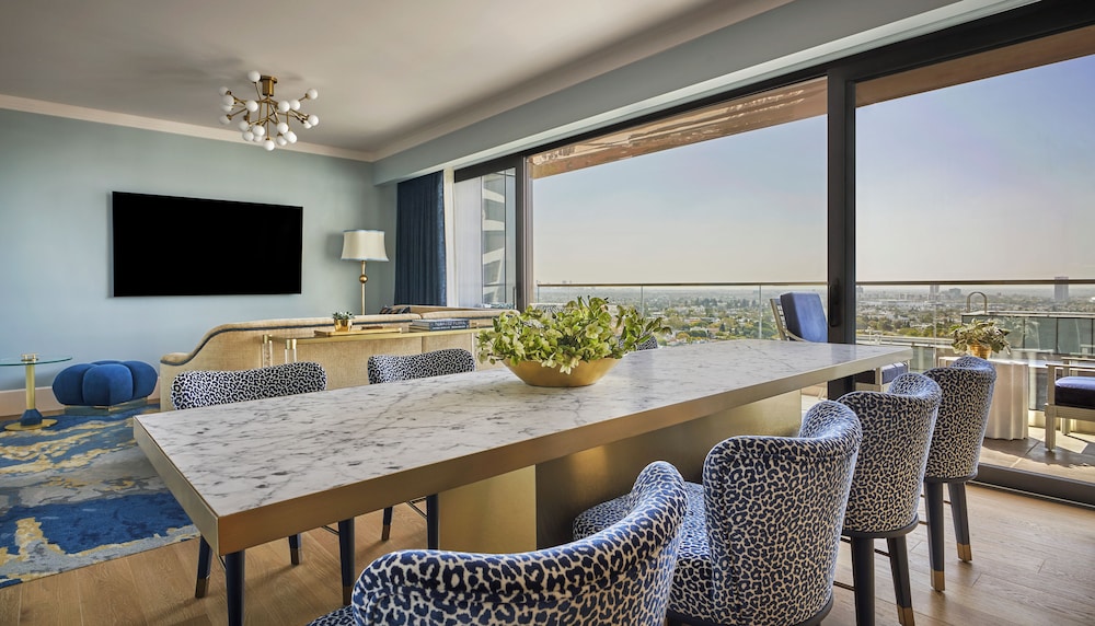 Sun Rose Suite