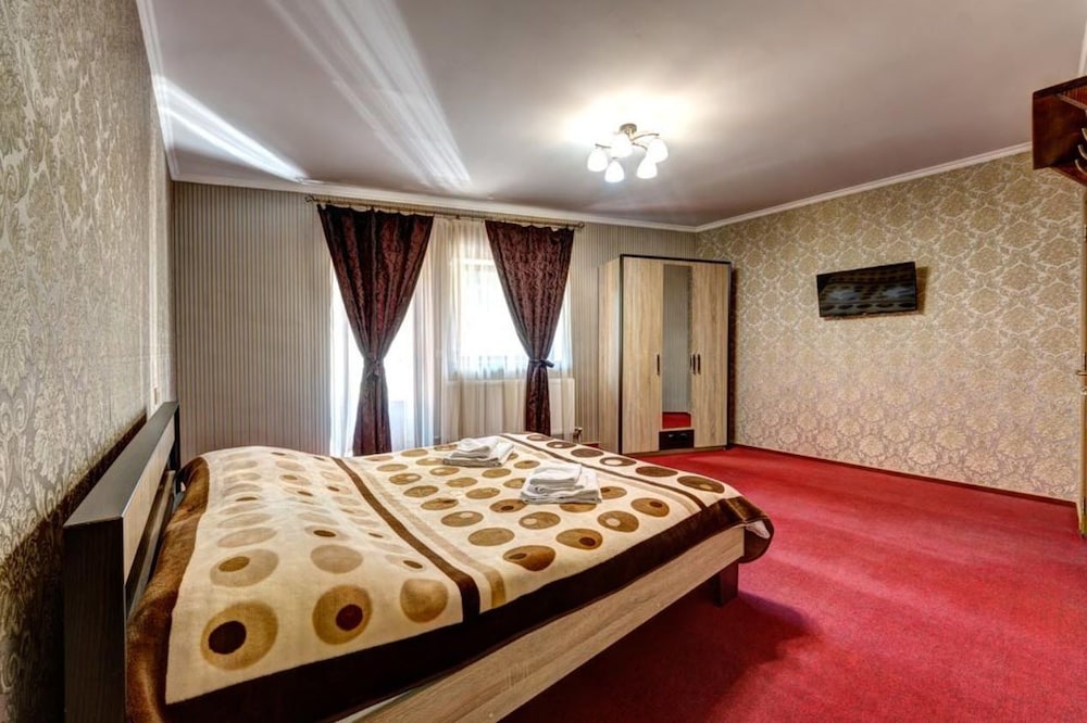 Superior Luxury photo 3