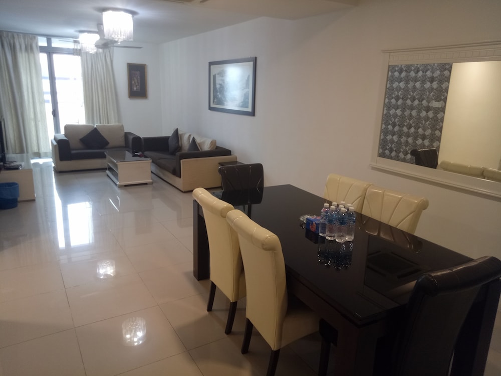 Executive Apartment, 4 Bedrooms