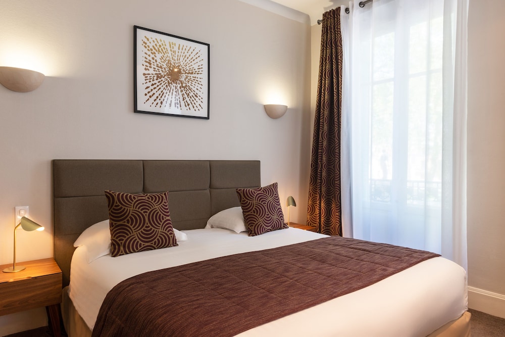 Premium Room - Photo 2