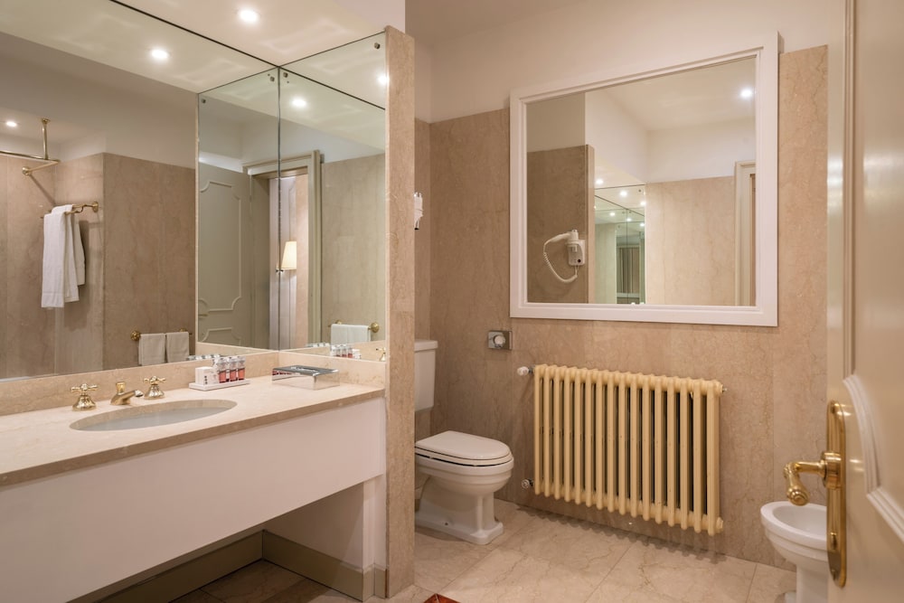 Double Room, 1 Bedroom, Park View - Photo 8