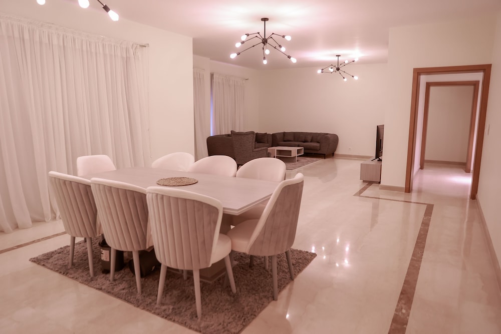 Luxury Apartment photo 1