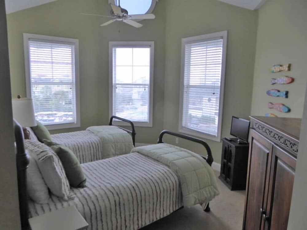 House, Multiple Beds, Balcony photo 2