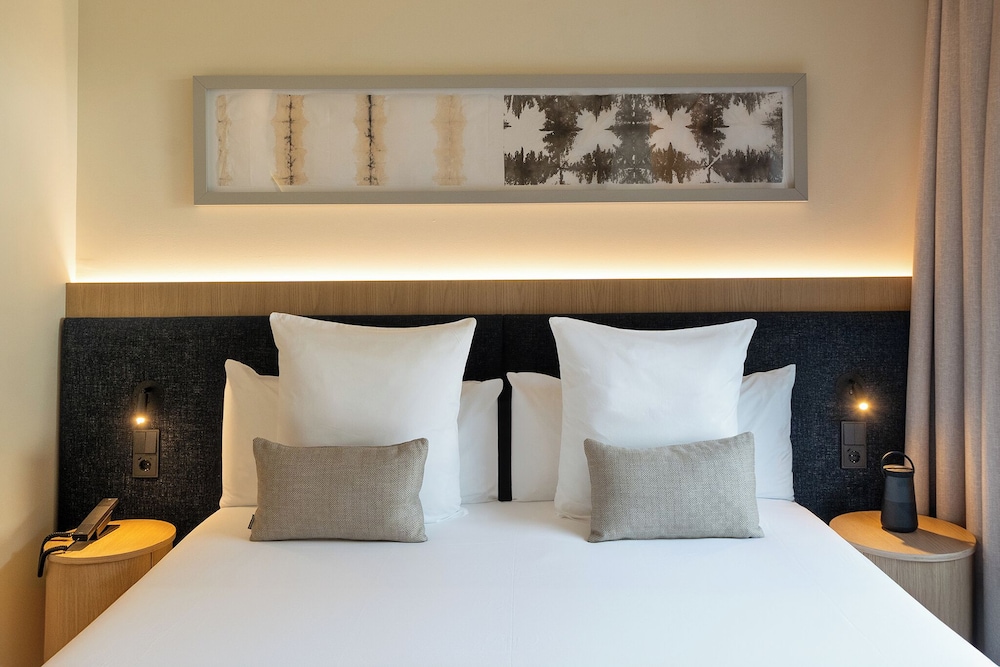 Deluxe Room - Photo 7