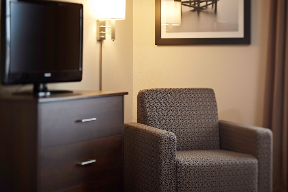 Suite, 1 Queen Bed With Sofa Bed, Non Smoking - Photo 14