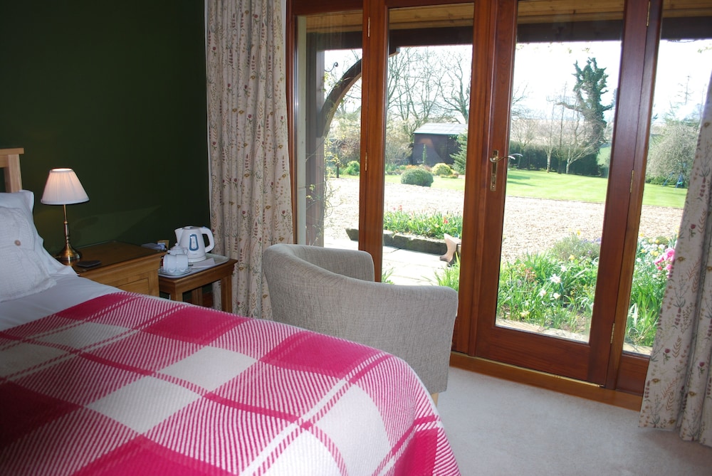 Double Room (Garden Room) photo 1