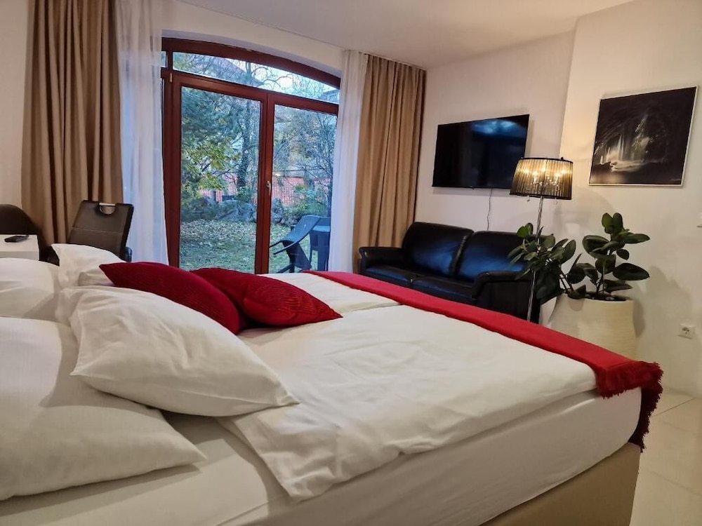 Superior Studio (Apartma z 2 spalnicama, teraso pogled)