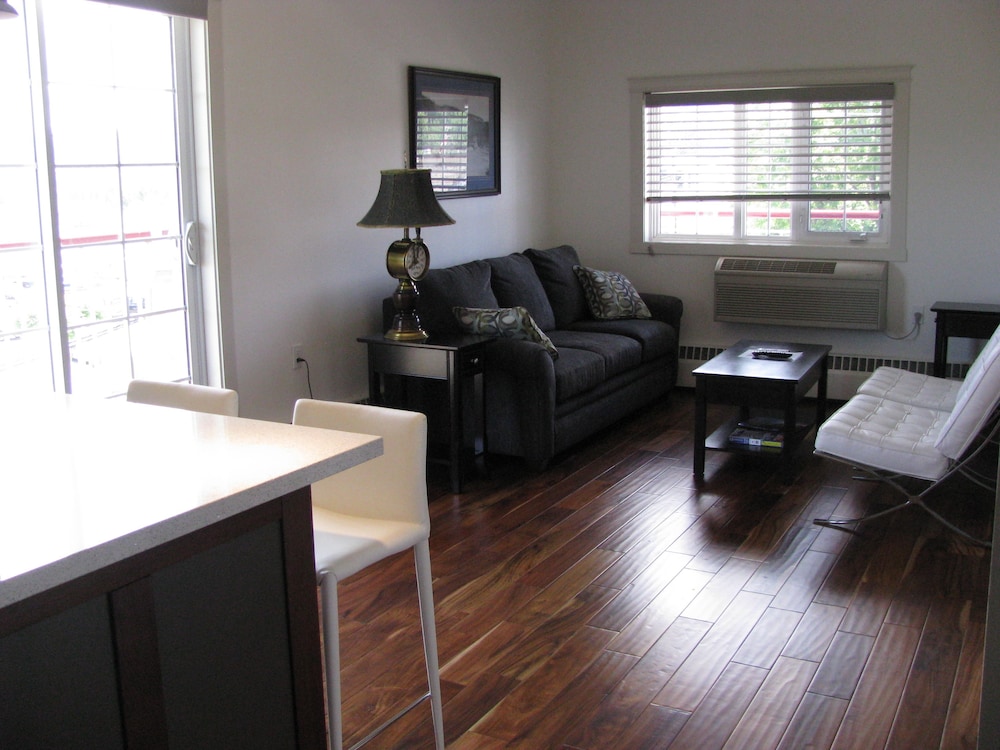 Luxury Suite photo 1
