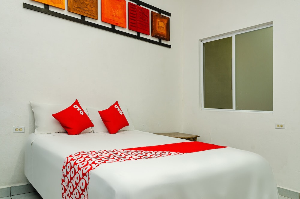 Standard Room, 2 Queen Beds - Photo 2
