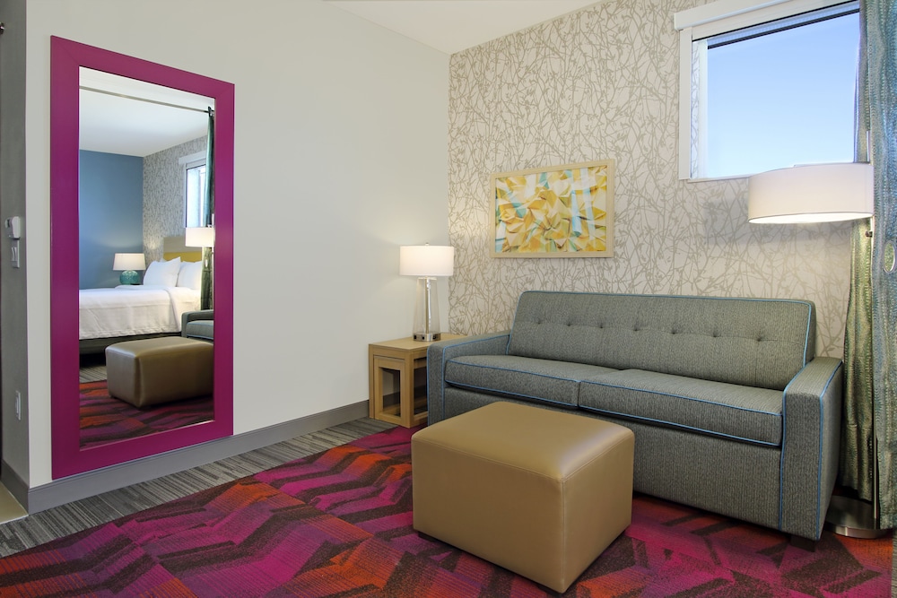 Studio, 1 King Bed, Accessible, Bathtub (Mobility & Hearing) - Photo 12