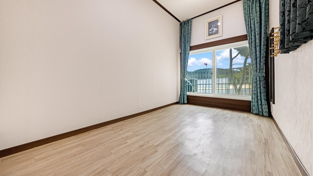 Basic Room, 3 Bedrooms (Daehyengroom) photo 3